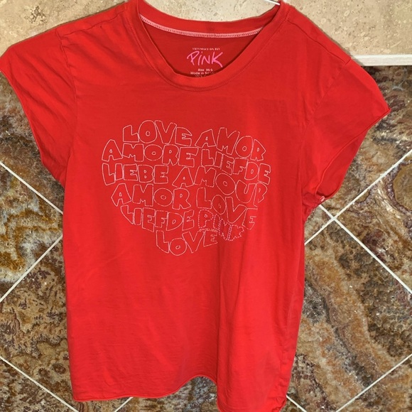 Victoria's Secret Pink Red Love Valentine's T-Shirt Size XS/S - Picture 1 of 9